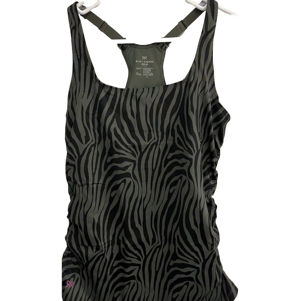 Ruby Ribbon Square Neck Sport Tank 46 Racerback Shelf Bra Style 1748 Olive NWT